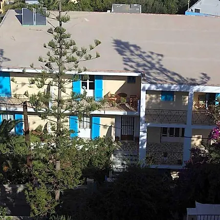 Hotel By Climbing House